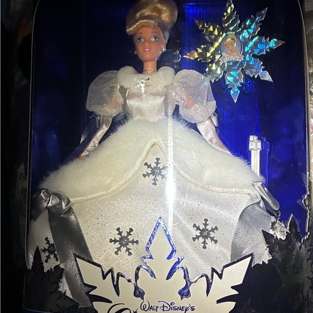 Disney Cinderella Snowflake Princess Doll in Silver and White